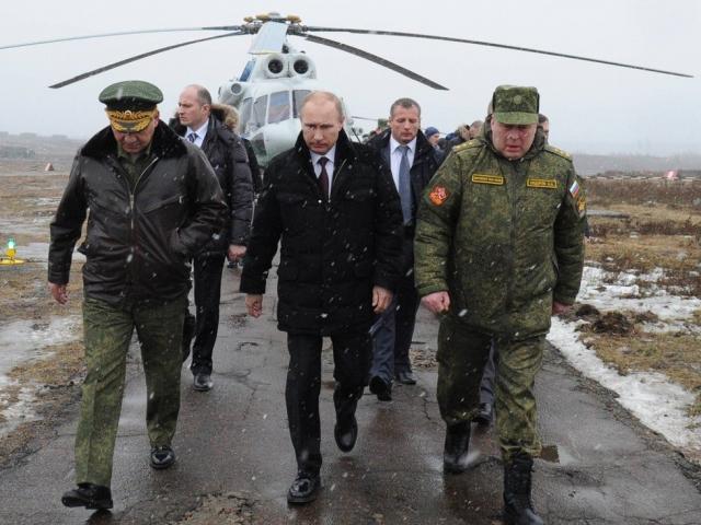 Từ bị ”lãng quên”, quân đội Nga giờ khiến thế giới phải lắng nghe ông Putin ra sao?