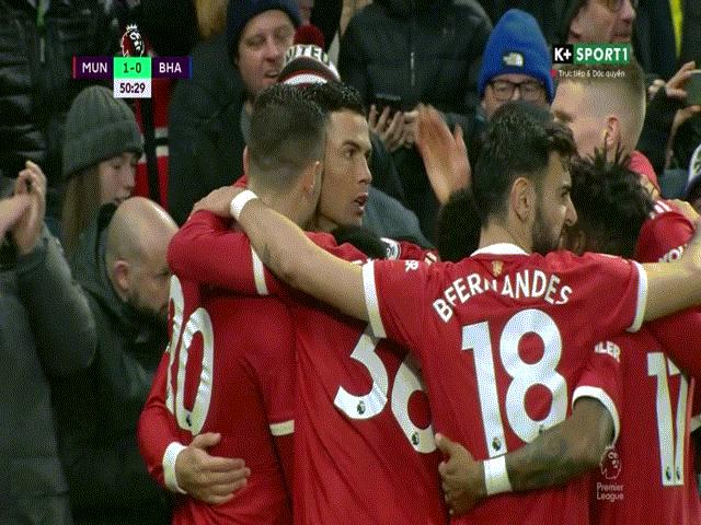 Video bóng đá MU - Brighton: Siêu phẩm mở điểm, đỉnh cao Ronaldo - Fernandes (Đá bù vòng 18 Ngoại hạng Anh)