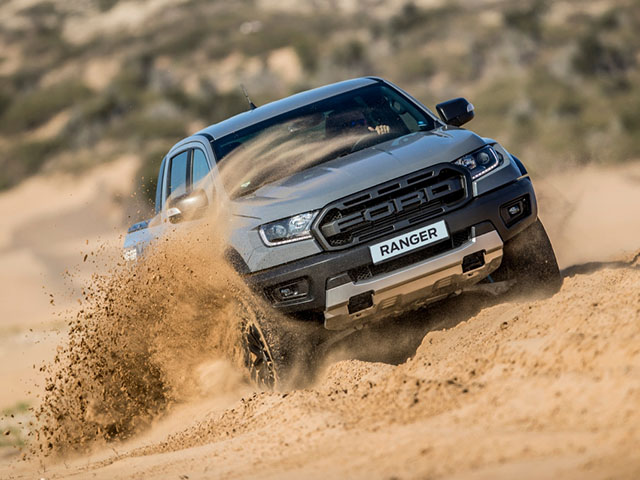 Giá xe Ford Ranger Raptor lăn bánh tháng 2/2022