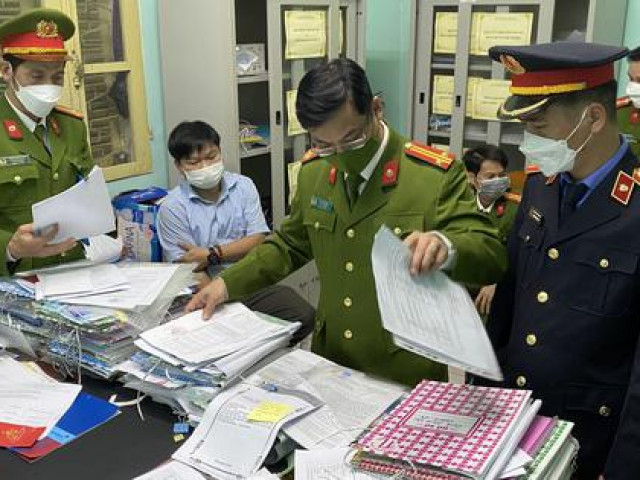 Bắt giám đốc và kế toán trưởng CDC tỉnh Thừa Thiên - Huế