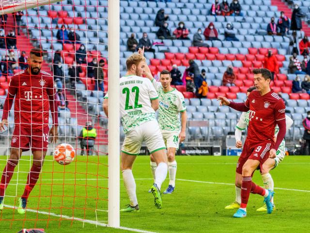 Video bóng đá Bayern Munich - Greuther Furth: Ngược dòng ấn tượng, cú đúp Lewandowski  (Vòng 23 Bundesliga)