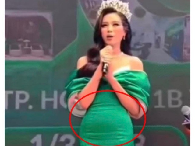 Hoa hậu Đỗ Thị Hà mắc lỗi thời trang tai hại vì kiểu váy lụa khiến nhiều chị em e dè