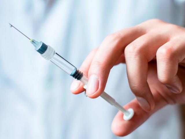 Tìm ra cách biến khối u thành ”nhà máy vắc-xin” tiêu diệt ung thư