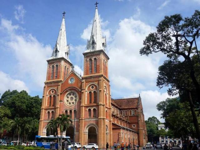 Nhà thờ Đức Bà: Tuyệt tác kiến trúc Pháp giữa lòng Sài Gòn