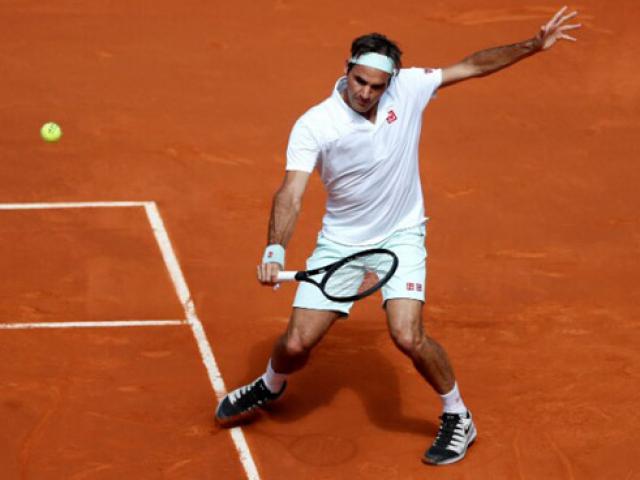 Federer - Sousa: Tấn công giải quyết gọn gàng