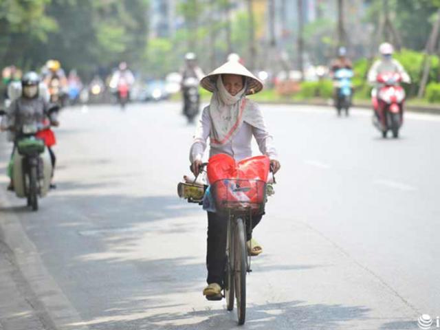 Đầu tuần, gió mùa làm nắng nóng ở miền Bắc hạ nhiệt, miền Nam mưa dông