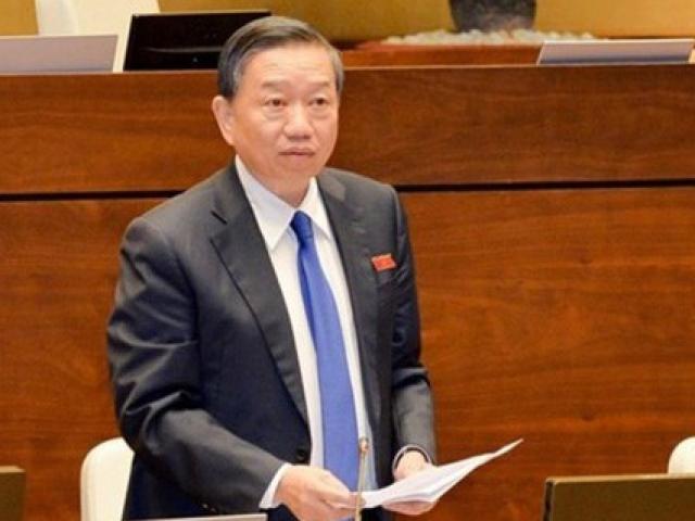 Bộ trưởng Bộ Công an Tô Lâm ngồi ”ghế nóng” trả lời chất vấn