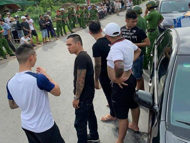 Thông tin chính thức vụ giang hồ xăm trổ vây kín ô tô chở 2 công an tỉnh Đồng Nai
