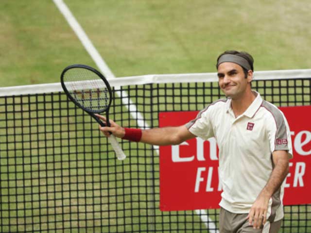 Federer lên lưới thần sầu: Volley trái tay, đối thủ sững sờ