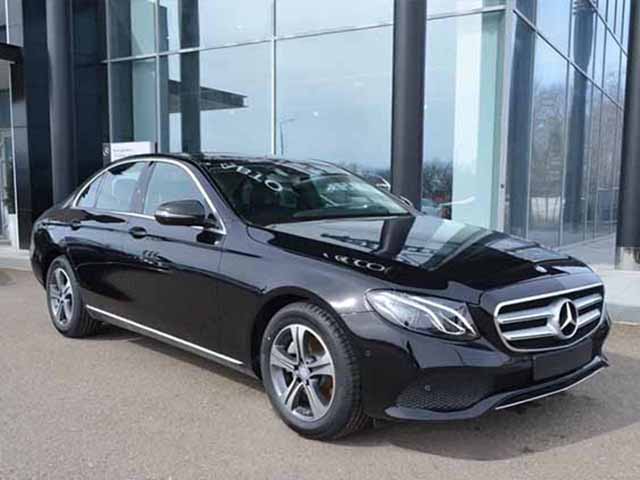 Mercedes-Benz triệu hồi hai dòng C-Class và E-Class vì lỗi cụm thước lái