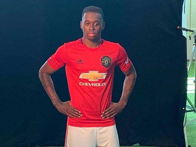 Wan-Bissaka mặc áo đấu MU chuẩn bị ra mắt: “Quỷ Đỏ” chọn 2 mục tiêu tiếp theo