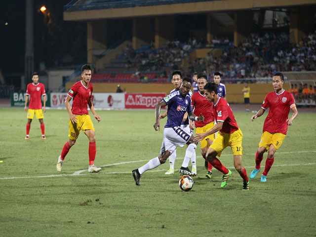 Hà Nội FC - Hồng Lĩnh Hà Tĩnh: Hiệp hai hứng khởi, siêu phẩm cứa lòng