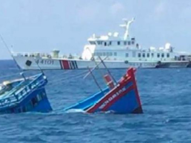 Việt Nam trao công hàm phản đối Trung Quốc vụ đâm chìm tàu cá ở Hoàng Sa