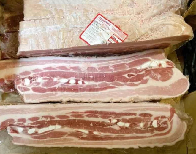 Thịt trong nước đắt, chị em nội trợ chuyển sang thịt lợn nhập khẩu giá rẻ bẳng 1 nửa