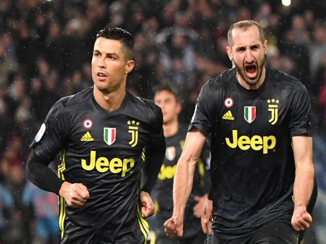 Ronaldo ra tay ở Juventus, muốn thay Chiellini làm đội trưởng