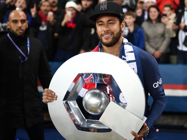 Dàn SAO Ligue 1 không muốn ra sân: PSG - Neymar sẽ được trao cúp sớm?