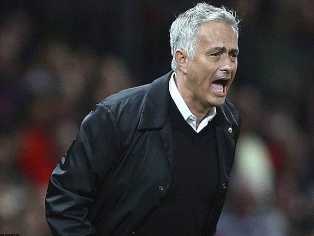 Kinh ngạc ”người hùng” Mourinho suýt mất mạng vì lao vào lửa cứu người