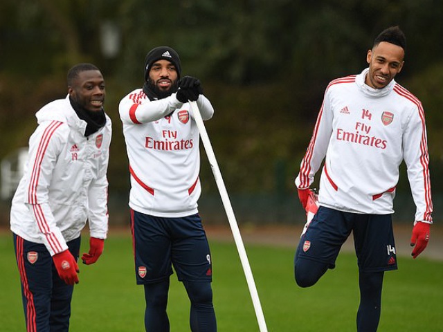 Arsenal trở lại tập luyện bất chấp Covid-19, nhiều đối thủ bắt chước