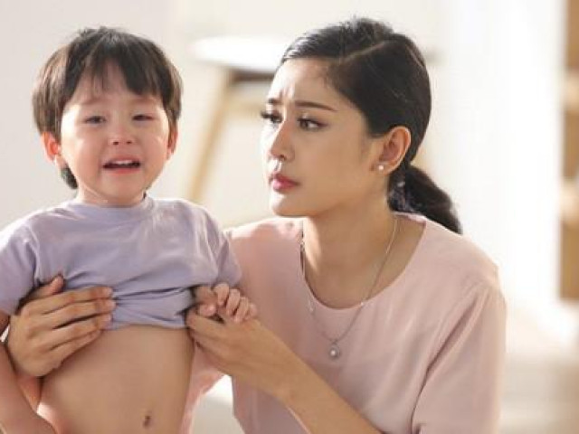 Những điều cha mẹ vẫn làm khiến trẻ dễ bị sỏi thận