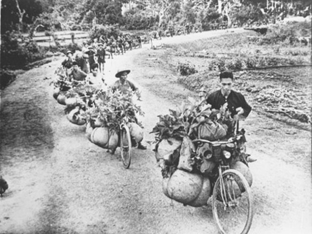 Tạp chí Mỹ “nể” sức mạnh xe đạp thồ của Việt Nam trong chiến tranh