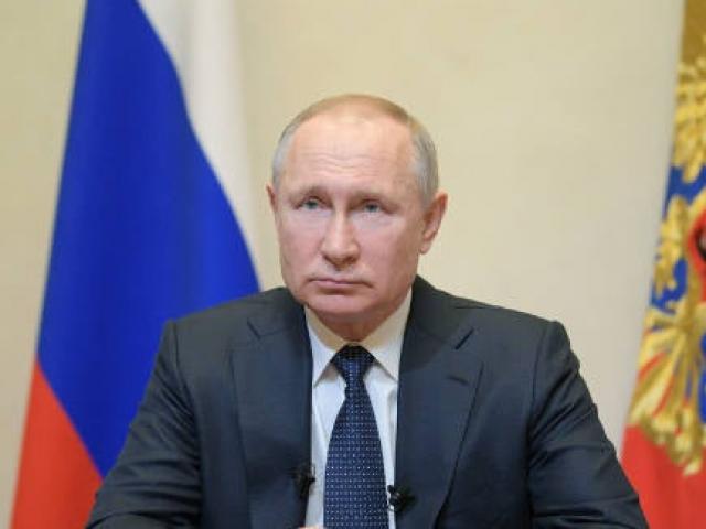 Covid-19: Tỉ lệ ủng hộ ông Putin xuống thấp nhất trong 20 năm
