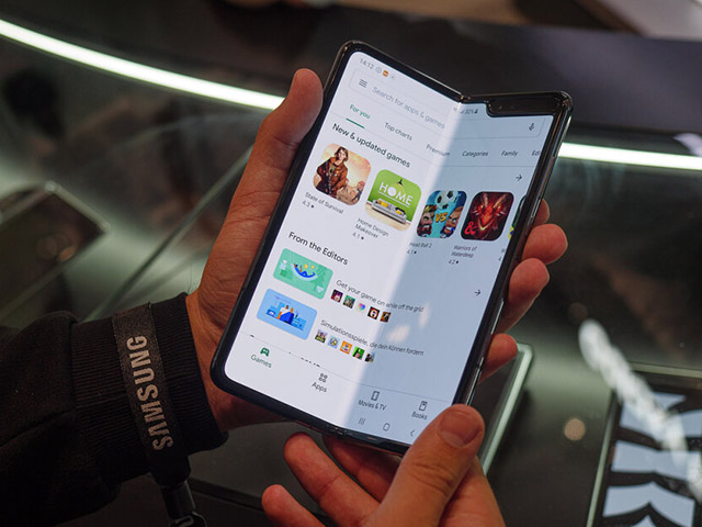 Galaxy Fold Lite sẽ có giá rẻ bất ngờ