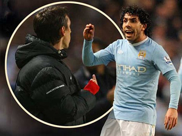 Công thần MU chỉ trích Tevez, ”siêu cò” phản ứng dữ dội vì bịa chuyện