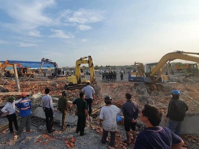 Nóng trong tuần: Sập tường công trình ở Đồng Nai, 10 người tử vong