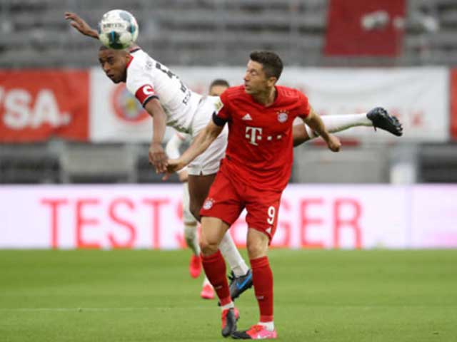 Trực tiếp bóng đá Bayern Munich - Frankfurt: Cột dọc giải cứu Neuer (Hết giờ)
