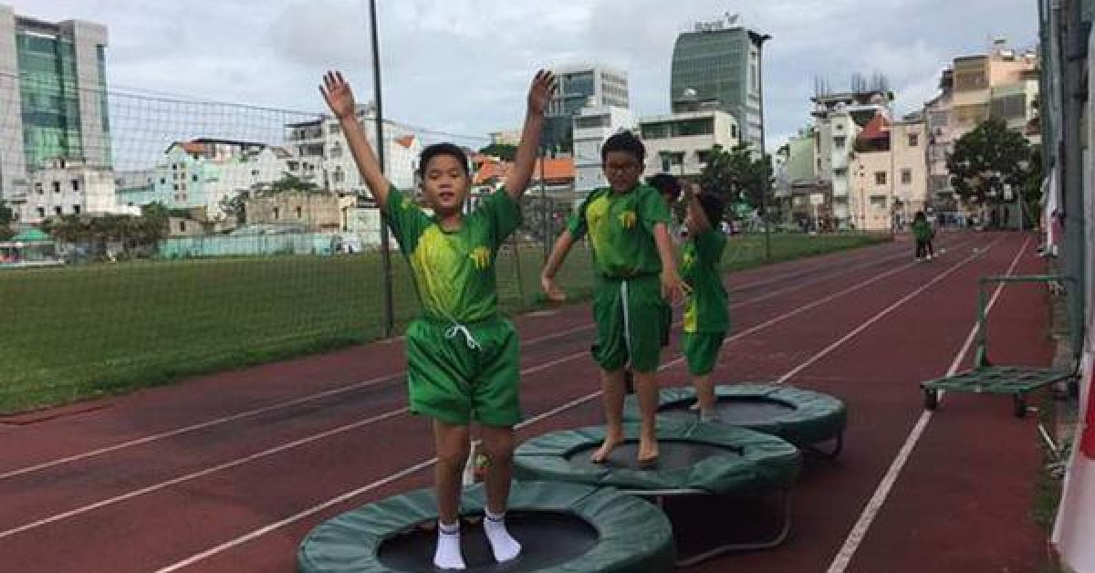 Trẻ sẽ tăng vọt chiều cao trong ngày hè nếu được quan tâm đến các yếu tố vô cùng quan trọng mà ít người để ý này