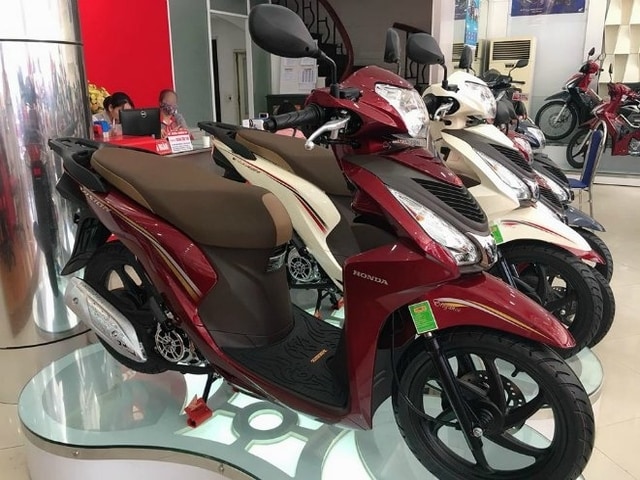 Bảng giá xe ga Honda Vision tháng 6/2020, tăng giá đột biến