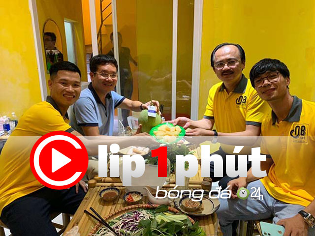 Công Phượng đi bán bánh tráng thịt heo, lên chức Chủ tịch (Clip 1 phút Bóng đá 24H)