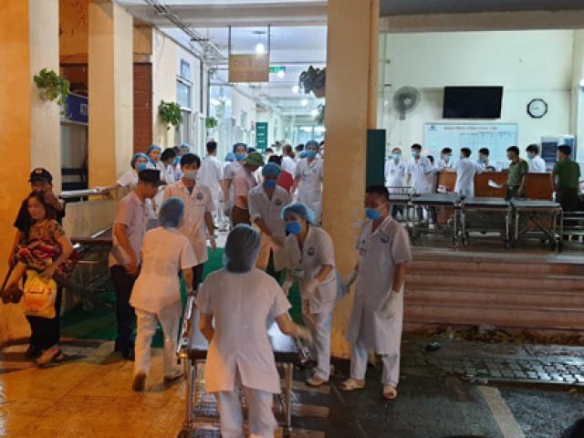 Lốc xoáy khủng khiếp ở Vĩnh Phúc: Hàng chục người nhập viện, nữ Bí thư tỉnh tới thăm trong đêm