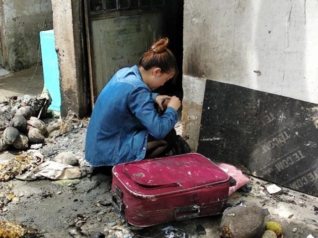 Vụ cháy 3 người chết ở Sài Gòn: Con gái khóc gào gọi tên mẹ trước phòng trọ
