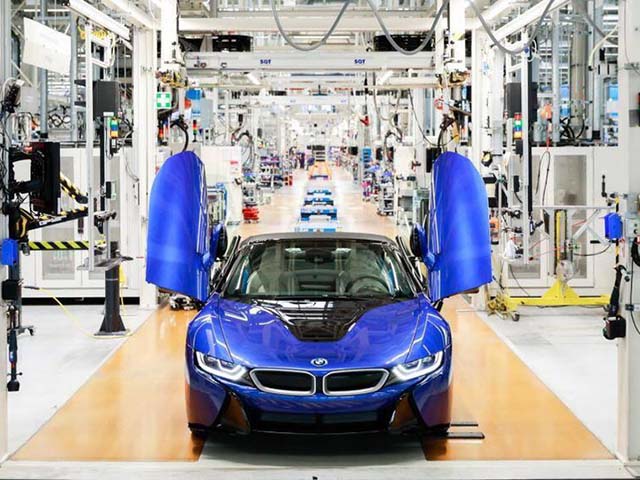Chiếc BMW i8 cuối cùng xuất xưởng, tạm biệt biểu tượng một thời