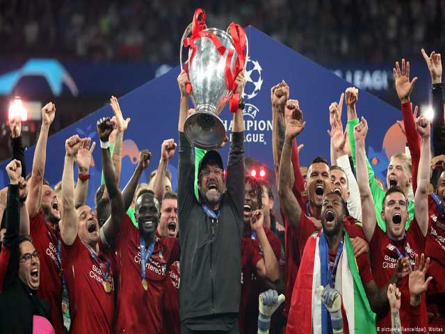 HLV Klopp và Liverpool thống trị Ngoại hạng Anh: MU mắc sai lầm thế kỷ ra sao?