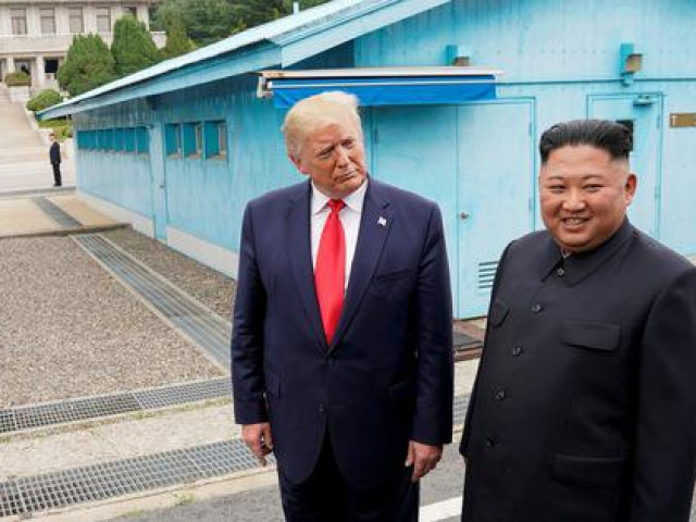 Trở nên cực kỳ khó đoán, điều gì đang xảy ra với ông Kim Jong-un?