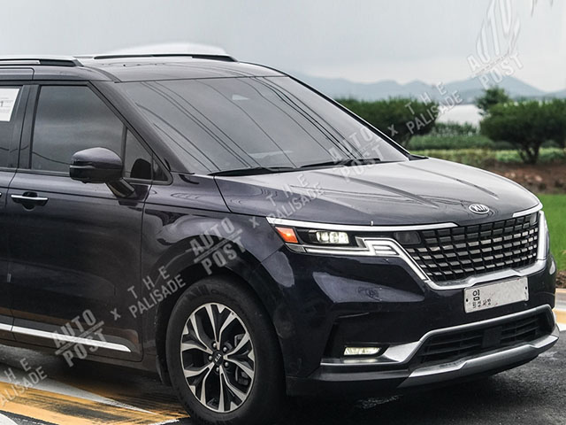 Kia Sedona 2021 xuất hiện trên đường phố không che chắn ngụy trang