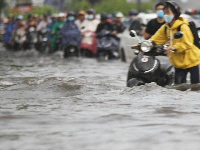 Vì sao TP.HCM càng chống càng ngập nặng?