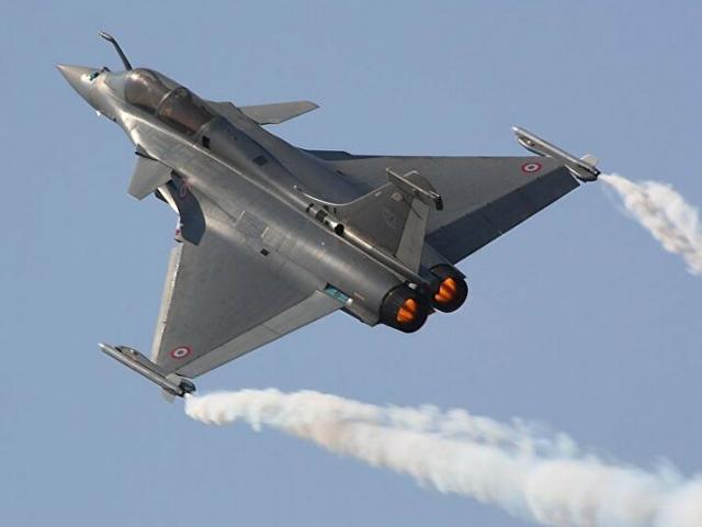 Ấn Độ điều 6 chiến đấu cơ ”phượng hoàng bầu trời” từ Pháp đến thẳng biên giới đối phó TQ
