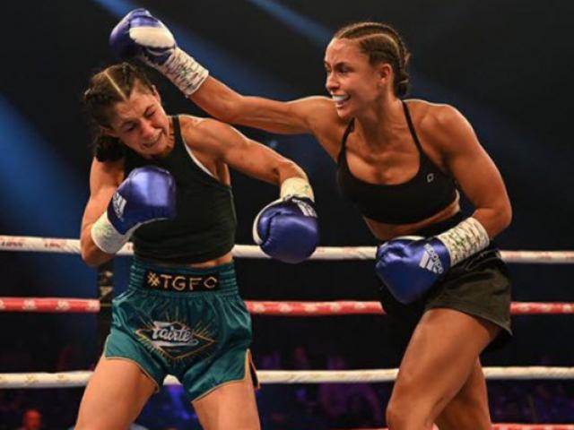 Nữ VĐV bóng bàn gây choáng võ đài Boxing, hạ gục đả nữ chuyên nghiệp