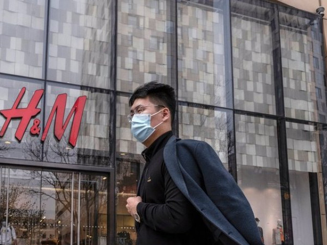 ”1 chọi 1 tỷ”: Cuộc chiến không cân sức giữa H&M và Trung Quốc