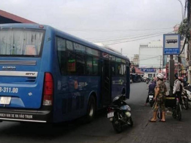 Tạm ngưng công việc nữ tiếp viên xe buýt từ chối phục vụ người khuyết tật