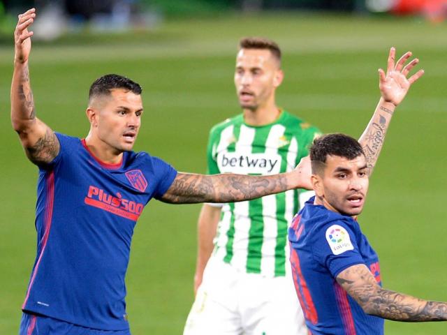 Video Real Betis - Atletico Madrid: Mở tỷ số nhanh chóng, chết lặng vì cựu sao Barca