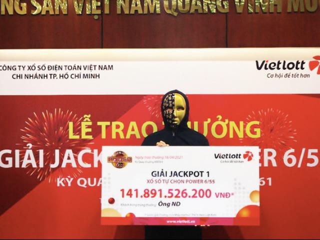 Tin tức 24h qua: Một người đàn ông trúng Vietlott 141,8 tỉ đồng nhờ tự tay chọn dãy số