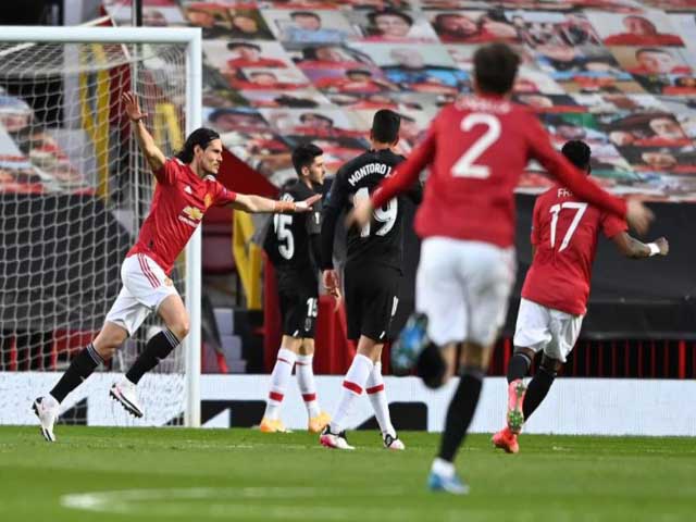 Rực lửa MU tái đấu Granada: Cavani sắc lẹm, lo lắng vì Pogba chấn thương