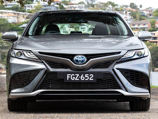 Toyota Camry có bản nâng cấp, ngoại thất ngầu hơn trước