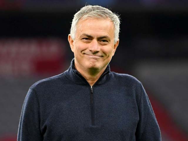 Mourinho trước ”ngã 3 đường”: Sang Mỹ, trở lại Serie A hay làm thầy Ronaldo