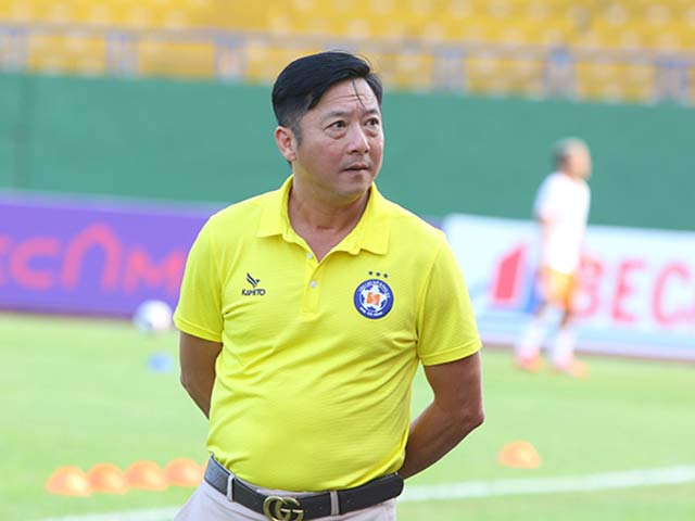 Sửng sốt tin HLV Huỳnh Đức đòi rời SHB Đà Nẵng trước trận gặp Viettel