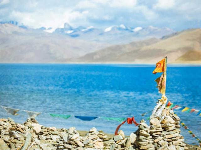 Hồ bí ẩn nhất Tây Tạng, khối lượng cá cực lớn nhưng không ai dám đánh bắt